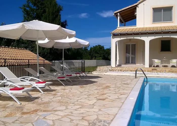 Fedrita Villa Akharavi