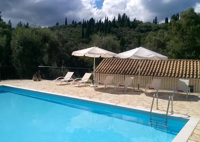 Villa Fedrita Akharavi