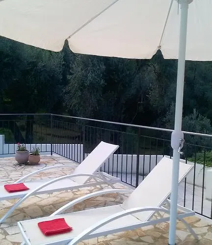 Fedrita Villa Akharavi